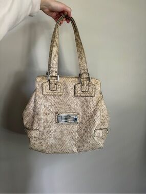 Y2K Guess cream faux croc leather large tote purse